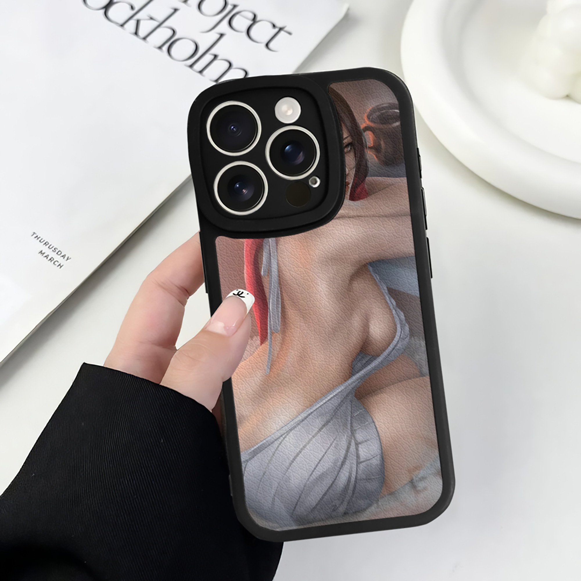 （画像用） 進撃の巨人 Attack on Titan 【iPhone 16シリーズ対応】シリコンスマホケース（レザー調） 材質：シリコン